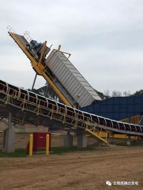 Drax power plant operation 5: biomass fuel dumper unloading